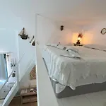 Apartamento Charming Traditional Cycladic In Zefyria *