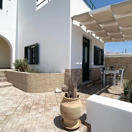 Апартаменты Charming Traditional Cycladic In Zefyria *