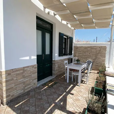 Апартаменты Charming Traditional Cycladic In Zefyria