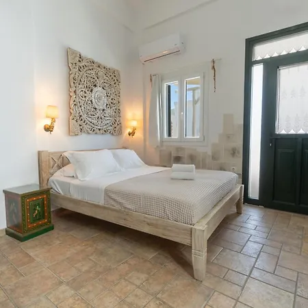 Charming Traditional Cycladic In Zefyria Appartamento