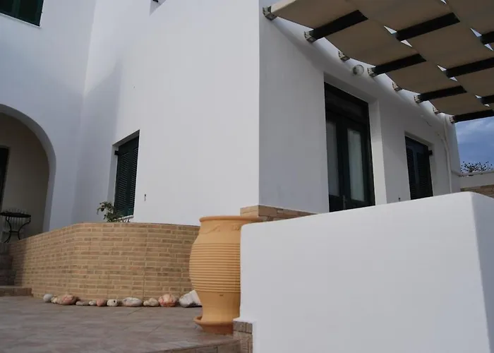 Charming Traditional Cycladic In Zefyria *