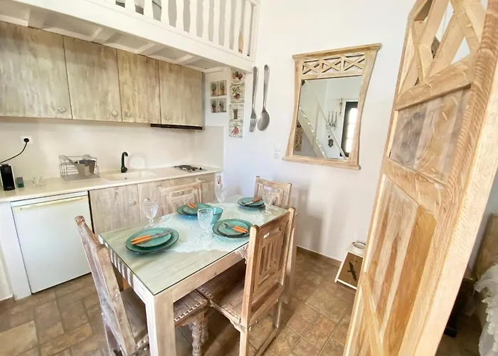 Charming Traditional Cycladic In Zefyria Апартаменты *
