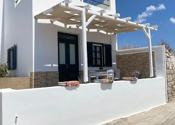 Апартаменты Charming Traditional Cycladic In Zefyria