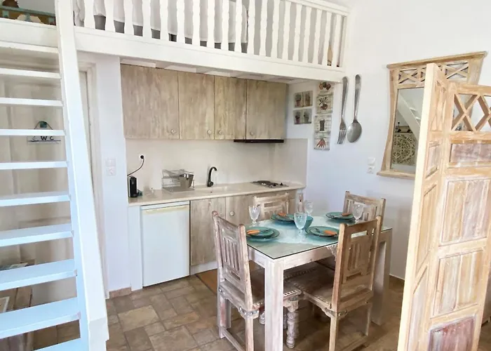 Charming Traditional Cycladic In Zefyria Апартаменты Zefiria